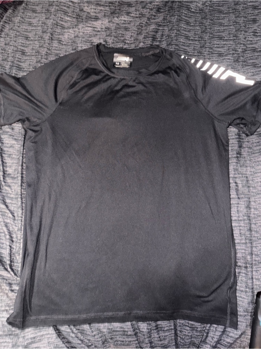 American Eagle Outfitters Men’s Black Short-Sleeve Athletic Tee